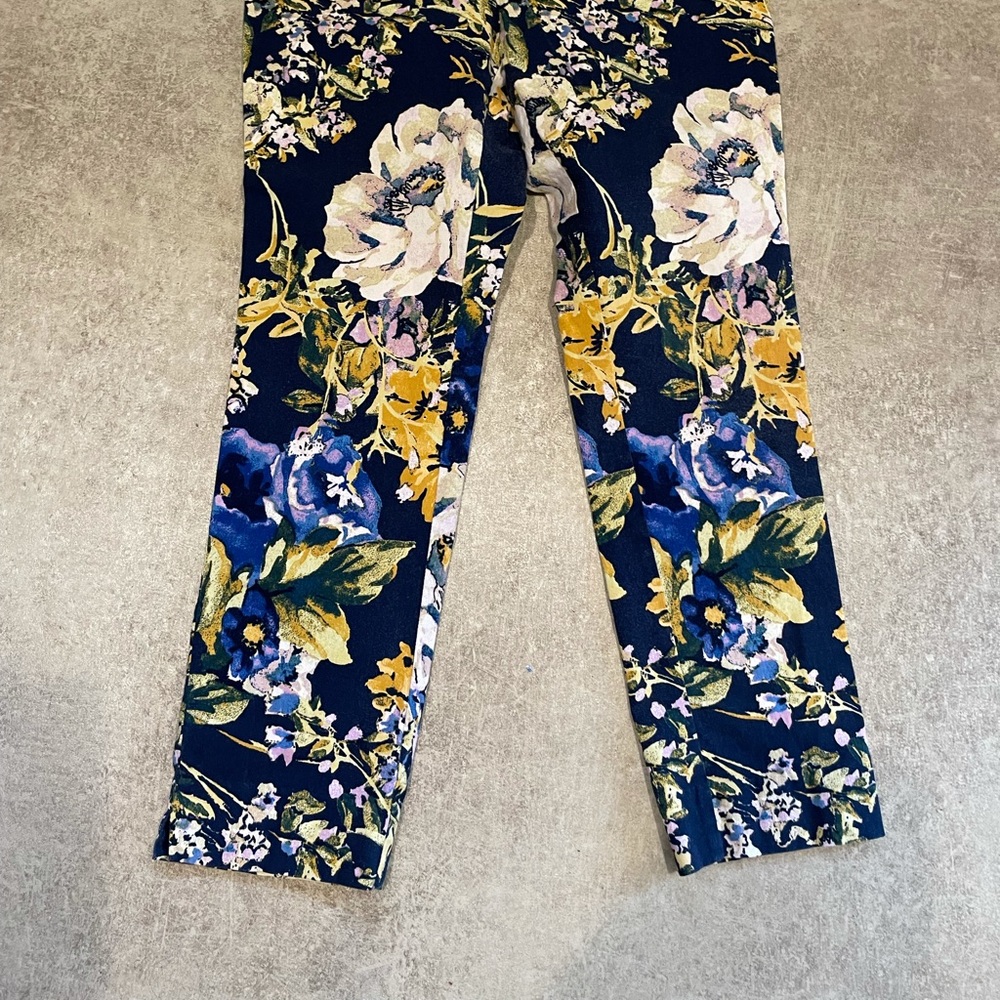 Chico’s multi pull on slacks